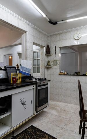 Casa à venda com 525m², 8 quartos e 4 vagas Casa à venda com 525m², 8 quartos e 4 vagasCasa 2 - Cozinha