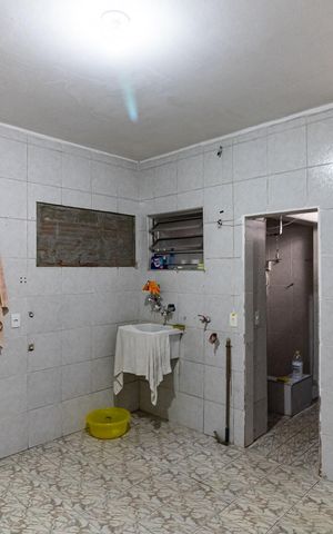 Casa à venda com 525m², 8 quartos e 4 vagas Casa à venda com 525m², 8 quartos e 4 vagasCasa 3 - Área de Serviço