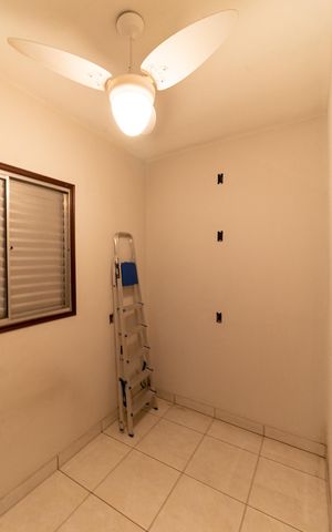 Casa à venda com 525m², 8 quartos e 4 vagas Casa à venda com 525m², 8 quartos e 4 vagasCasa 3 - Quarto 2
