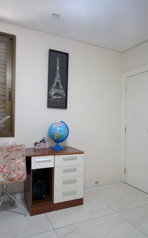 Apartamento à venda com 220m², 4 quartos e 4 vagasQuarto 2