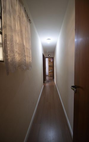 Casa à venda com 224m², 3 quartos e 3 vagas Casa à venda com 224m², 3 quartos e 3 vagasCorredor