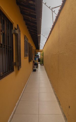 Casa à venda com 224m², 3 quartos e 3 vagas Casa à venda com 224m², 3 quartos e 3 vagasCorredor