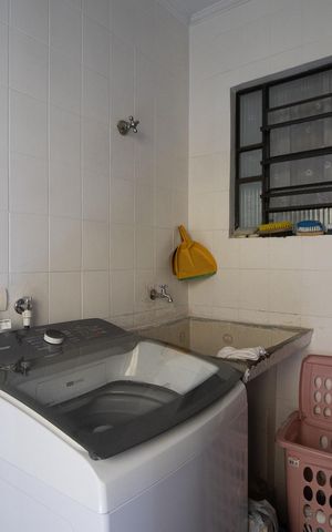Casa à venda com 224m², 3 quartos e 3 vagas Casa à venda com 224m², 3 quartos e 3 vagasÁrea de Serviço