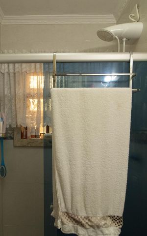 Casa à venda com 224m², 3 quartos e 3 vagas Casa à venda com 224m², 3 quartos e 3 vagasBanheiro 1