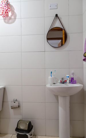 Apartamento à venda com 50m², 2 quartos e sem vaga Apartamento à venda com 50m², 2 quartos e sem vagaBanheiro