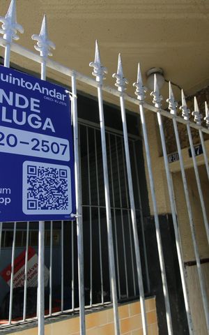 Apartamento à venda com 118m², 2 quartos e sem vagaPlaca