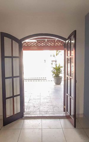 Casa à venda com 154m², 3 quartos e 2 vagas Casa à venda com 154m², 3 quartos e 2 vagasCasa 1 - Quarto 1