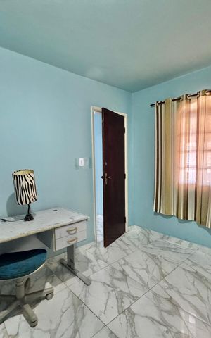 Casa de condomínio à venda com 300m², 4 quartos e 1 vaga Casa de condomínio à venda com 300m², 4 quartos e 1 vagaQuarto 1