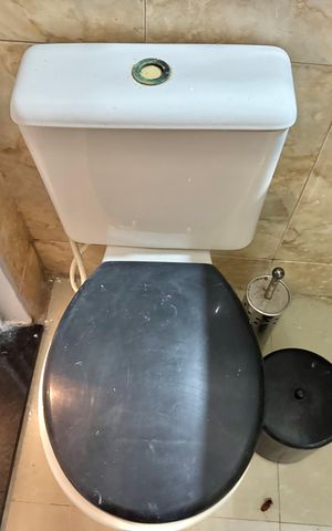 Casa de condomínio à venda com 300m², 4 quartos e 1 vaga Casa de condomínio à venda com 300m², 4 quartos e 1 vagaBanheiro Social