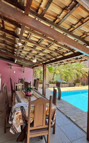 Casa de condomínio à venda com 300m², 4 quartos e 1 vaga Casa de condomínio à venda com 300m², 4 quartos e 1 vagaÁrea externa