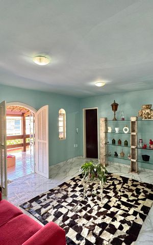 Casa de condomínio à venda com 300m², 4 quartos e 1 vaga Casa de condomínio à venda com 300m², 4 quartos e 1 vagaSala (Segundo anda)