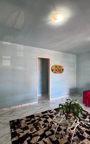 Casa de condomínio à venda com 300m², 4 quartos e 1 vaga Casa de condomínio à venda com 300m², 4 quartos e 1 vagaSala (Segundo anda)