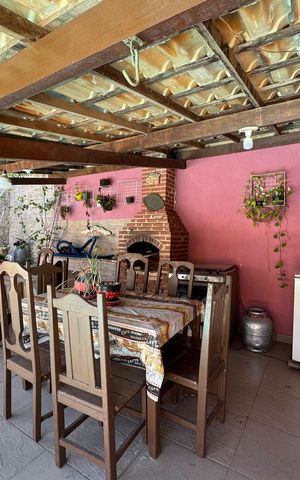 Casa de condomínio à venda com 300m², 4 quartos e 1 vaga Casa de condomínio à venda com 300m², 4 quartos e 1 vagaÁrea externa