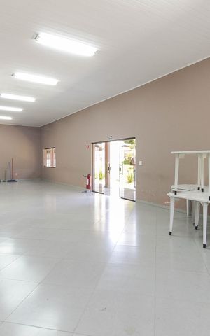 Casa de condomínio à venda com 140m², 3 quartos e 2 vagasSalão de Festas