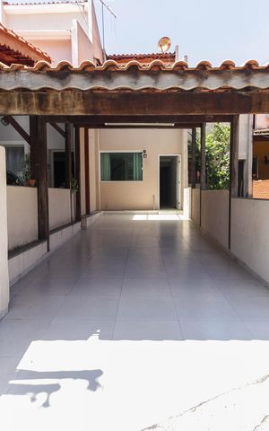 Casa de condomínio à venda com 140m², 3 quartos e 2 vagasFachada