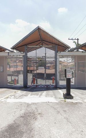 Casa de condomínio à venda com 140m², 3 quartos e 2 vagasFachada 