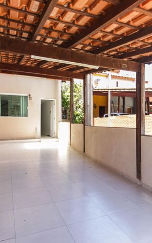 Casa de condomínio à venda com 140m², 3 quartos e 2 vagasGaragem