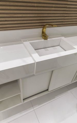 Casa de condomínio à venda com 140m², 3 quartos e 2 vagasBanheiro da Suíte