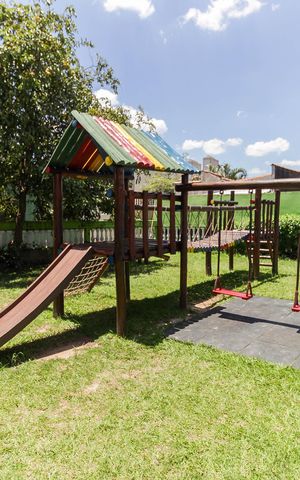 Casa de condomínio à venda com 140m², 3 quartos e 2 vagasPlayground