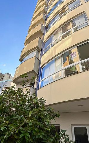 Apartamento à venda com 104m², 3 quartos e 2 vagasFachada + plaquinha
