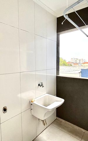 Apartamento à venda com 120m², 2 quartos e sem vaga Apartamento à venda com 120m², 2 quartos e sem vagaÁrea de serviço