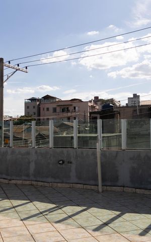 Casa à venda com 360m², 3 quartos e 5 vagas Casa à venda com 360m², 3 quartos e 5 vagasÁrea externa