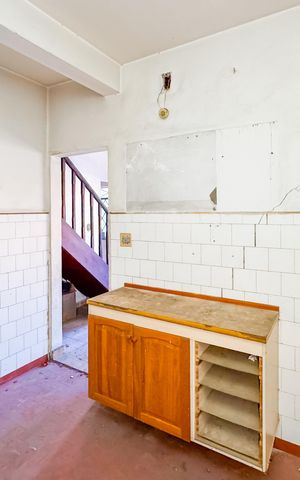 Casa à venda com 100m², 3 quartos e 2 vagas Casa à venda com 100m², 3 quartos e 2 vagasCozinha