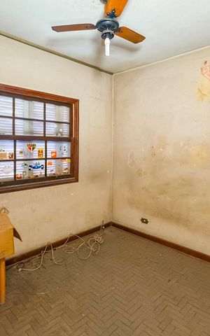 Casa à venda com 100m², 3 quartos e 2 vagas Casa à venda com 100m², 3 quartos e 2 vagasQuarto 1