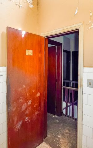 Casa à venda com 100m², 3 quartos e 2 vagas Casa à venda com 100m², 3 quartos e 2 vagasBanheiro