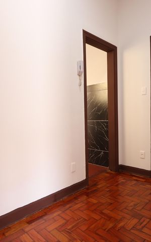 Apartamento à venda com 73m², 2 quartos e sem vagaSala