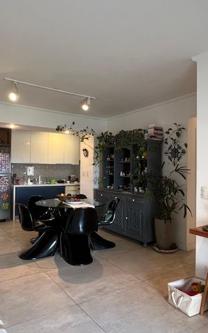 Apartamento à venda com 90m², 3 quartos e 2 vagas Apartamento à venda com 90m², 3 quartos e 2 vagasSala
