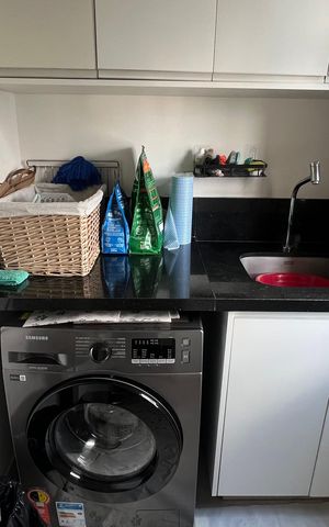 Apartamento à venda com 90m², 3 quartos e 2 vagas Apartamento à venda com 90m², 3 quartos e 2 vagasÁrea de Serviço