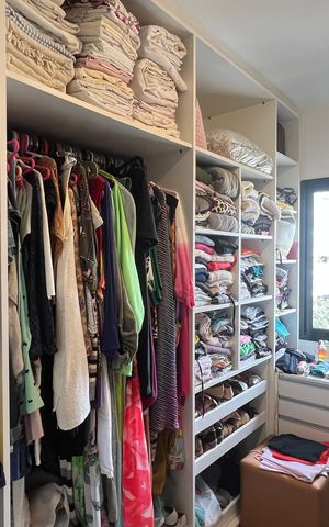 Apartamento à venda com 90m², 3 quartos e 2 vagas Apartamento à venda com 90m², 3 quartos e 2 vagasQuarto / closet