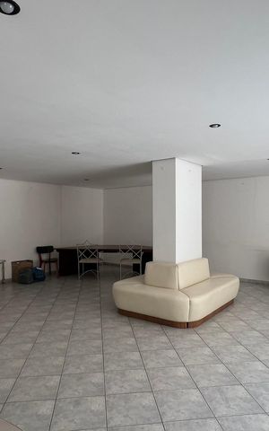 Apartamento à venda com 90m², 3 quartos e 2 vagas Apartamento à venda com 90m², 3 quartos e 2 vagasÁrea Comum - Salão de Festas