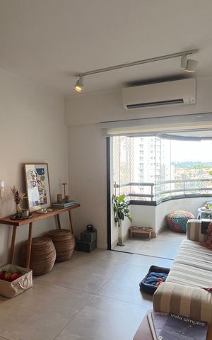 Apartamento à venda com 90m², 3 quartos e 2 vagas Apartamento à venda com 90m², 3 quartos e 2 vagasSala