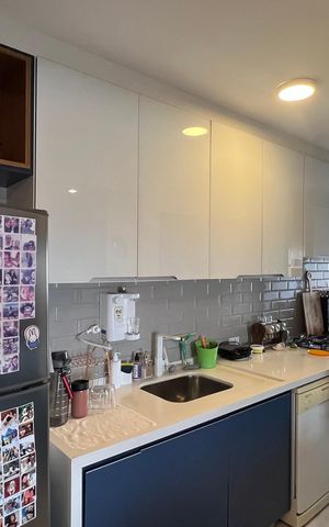 Apartamento à venda com 90m², 3 quartos e 2 vagas Apartamento à venda com 90m², 3 quartos e 2 vagasCozinha