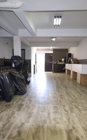 Casa à venda com 301m², 2 quartos e 4 vagasGaragem