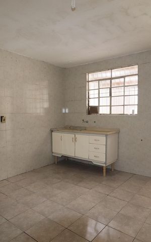 Casa à venda com 301m², 2 quartos e 4 vagasCasa 2 - cozinha