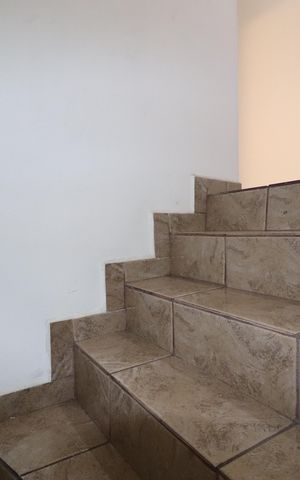 Casa à venda com 301m², 2 quartos e 4 vagasEscada