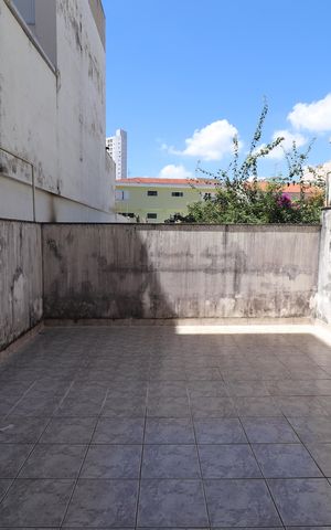 Casa à venda com 301m², 2 quartos e 4 vagasQuintal