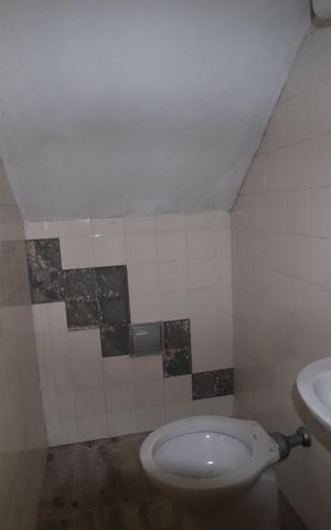 Casa à venda com 301m², 2 quartos e 4 vagasLavabo