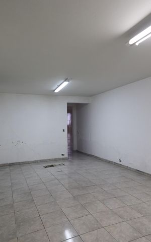 Casa à venda com 301m², 2 quartos e 4 vagasCasa  2 Quarto