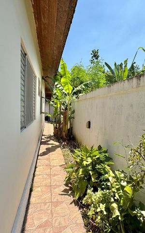 Casa de condomínio à venda com 190m², 3 quartos e 2 vagas Casa de condomínio à venda com 190m², 3 quartos e 2 vagasÁrea externa