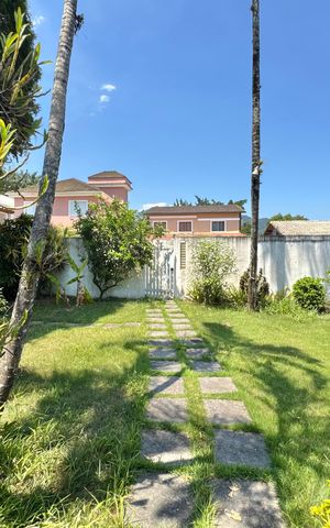 Casa de condomínio à venda com 190m², 3 quartos e 2 vagas Casa de condomínio à venda com 190m², 3 quartos e 2 vagasÁrea externa