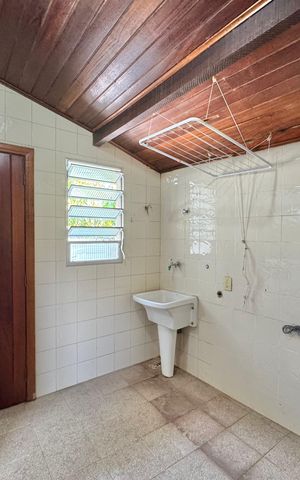 Casa de condomínio à venda com 190m², 3 quartos e 2 vagas Casa de condomínio à venda com 190m², 3 quartos e 2 vagasÁrea de Serviço