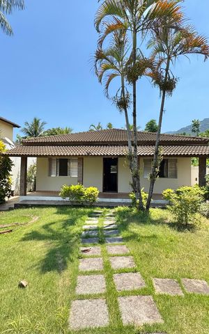 Casa de condomínio à venda com 190m², 3 quartos e 2 vagas Casa de condomínio à venda com 190m², 3 quartos e 2 vagasÁrea externa