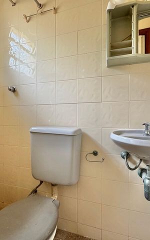 Casa de condomínio à venda com 190m², 3 quartos e 2 vagas Casa de condomínio à venda com 190m², 3 quartos e 2 vagasÁrea de Serviço - Banheiro