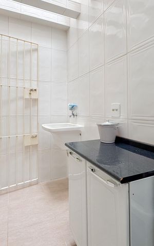 Casa à venda com 100m², 3 quartos e 2 vagas Casa à venda com 100m², 3 quartos e 2 vagasÁrea de Serviço
