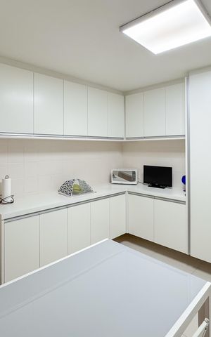 Casa à venda com 100m², 3 quartos e 2 vagas Casa à venda com 100m², 3 quartos e 2 vagasCozinha