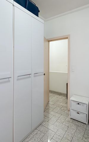 Casa à venda com 100m², 3 quartos e 2 vagas Casa à venda com 100m², 3 quartos e 2 vagasQuarto 1